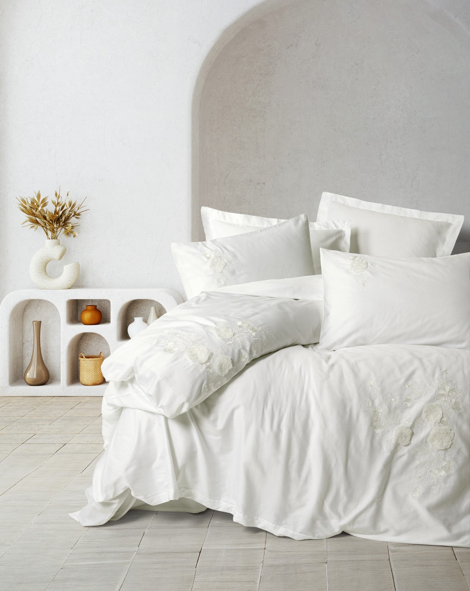 Cotton Box 3D Embroidered Satin Double Duvet Cover Set Gembira White