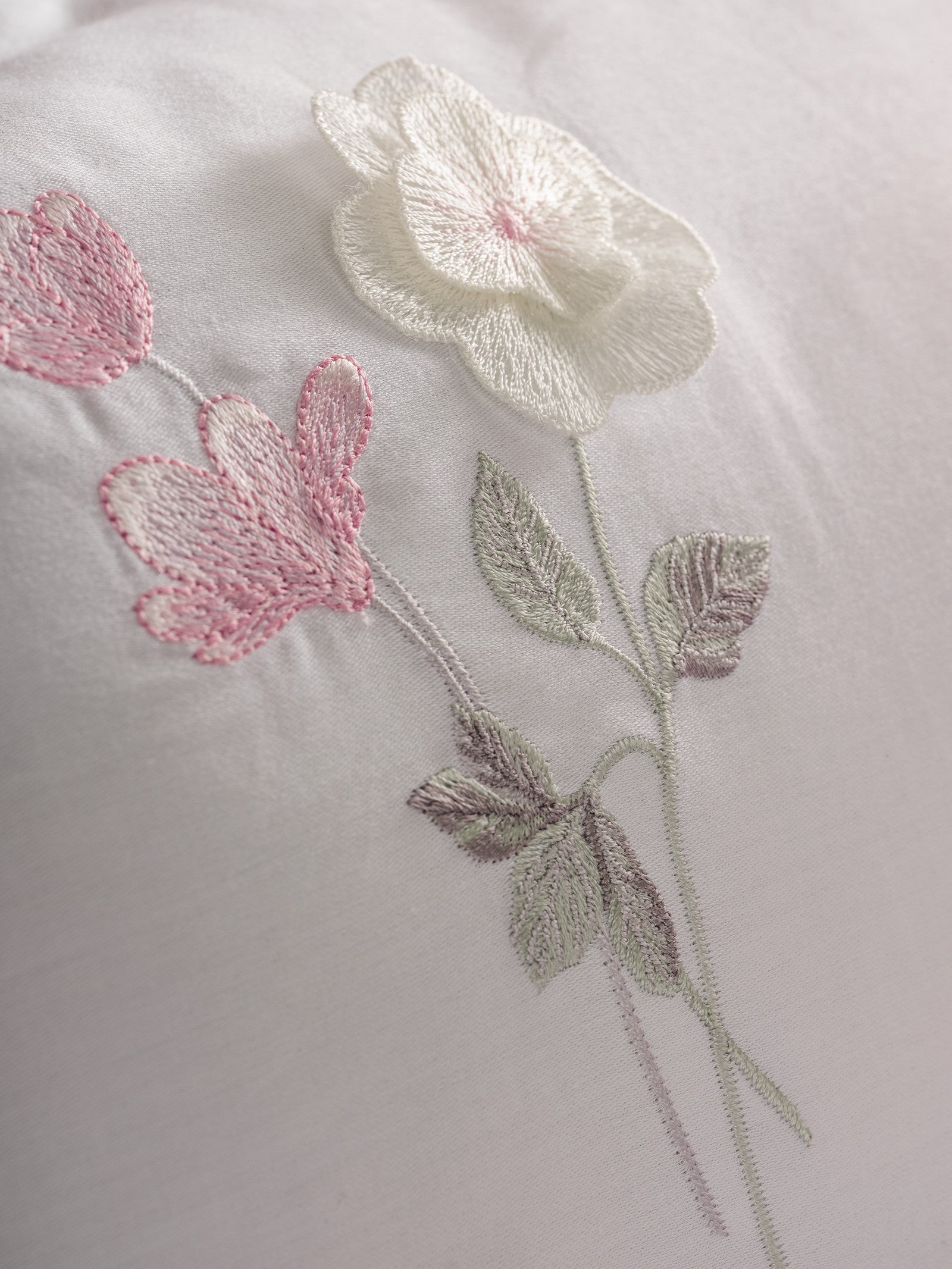 Cotton Box 3D Embroidered Satin Double Duvet Cover Set Jolie Pink