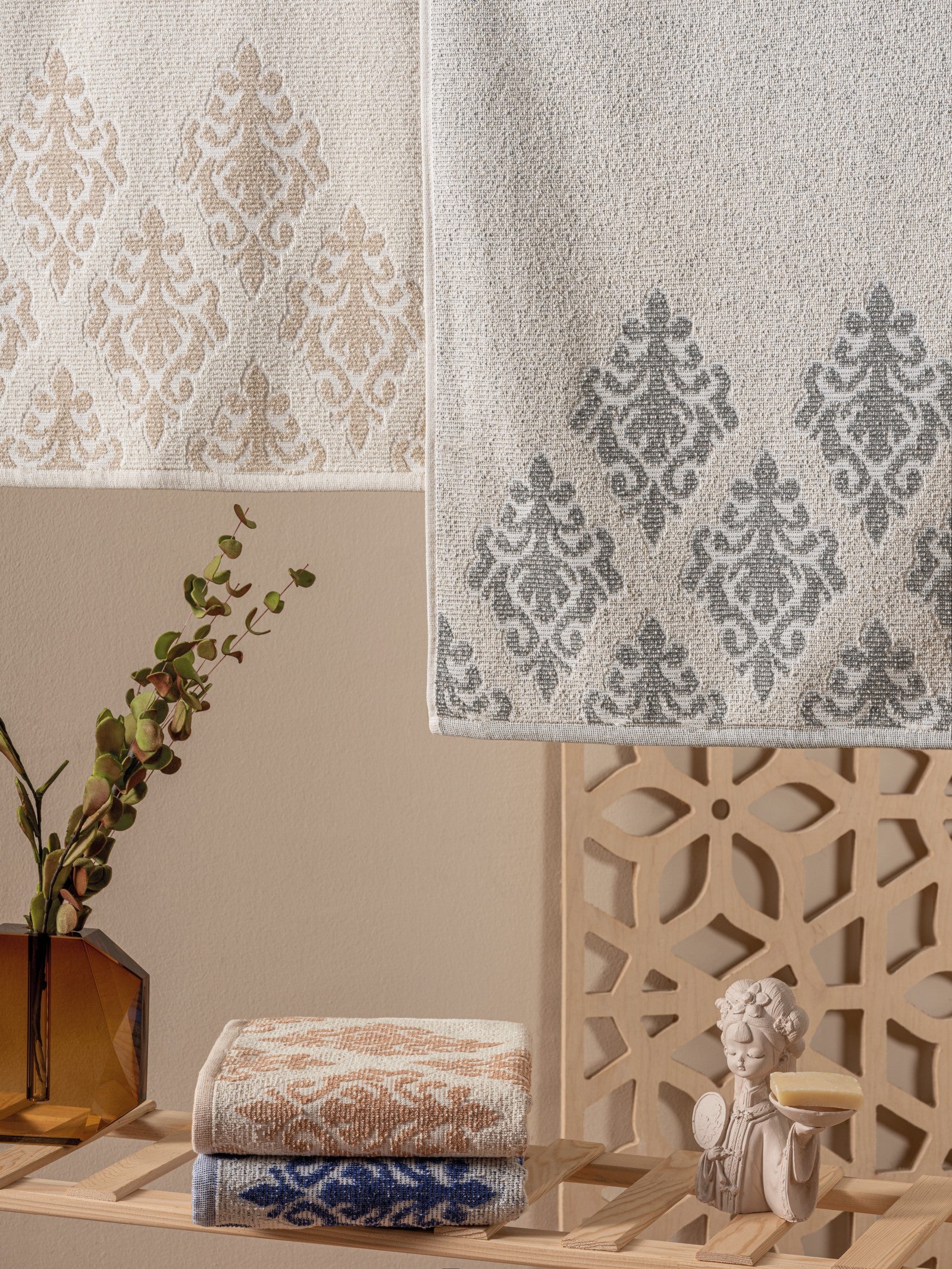 Cotton Box 4-Piece Jacquard Scandinavian Towel Set Bertel 50x90