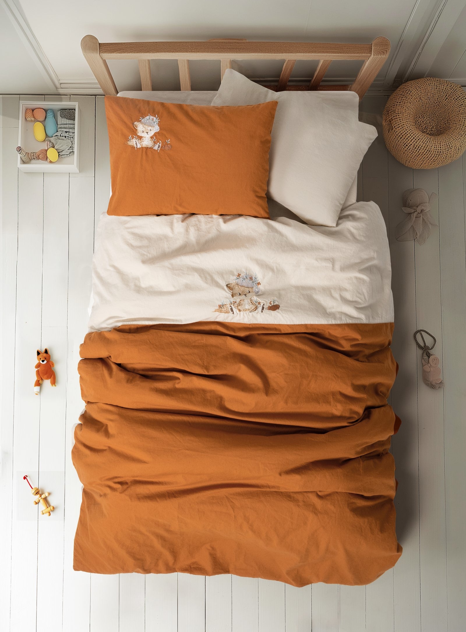 Cotton Box Cuddly Embroidered Baby Bedding Set Clever Beige