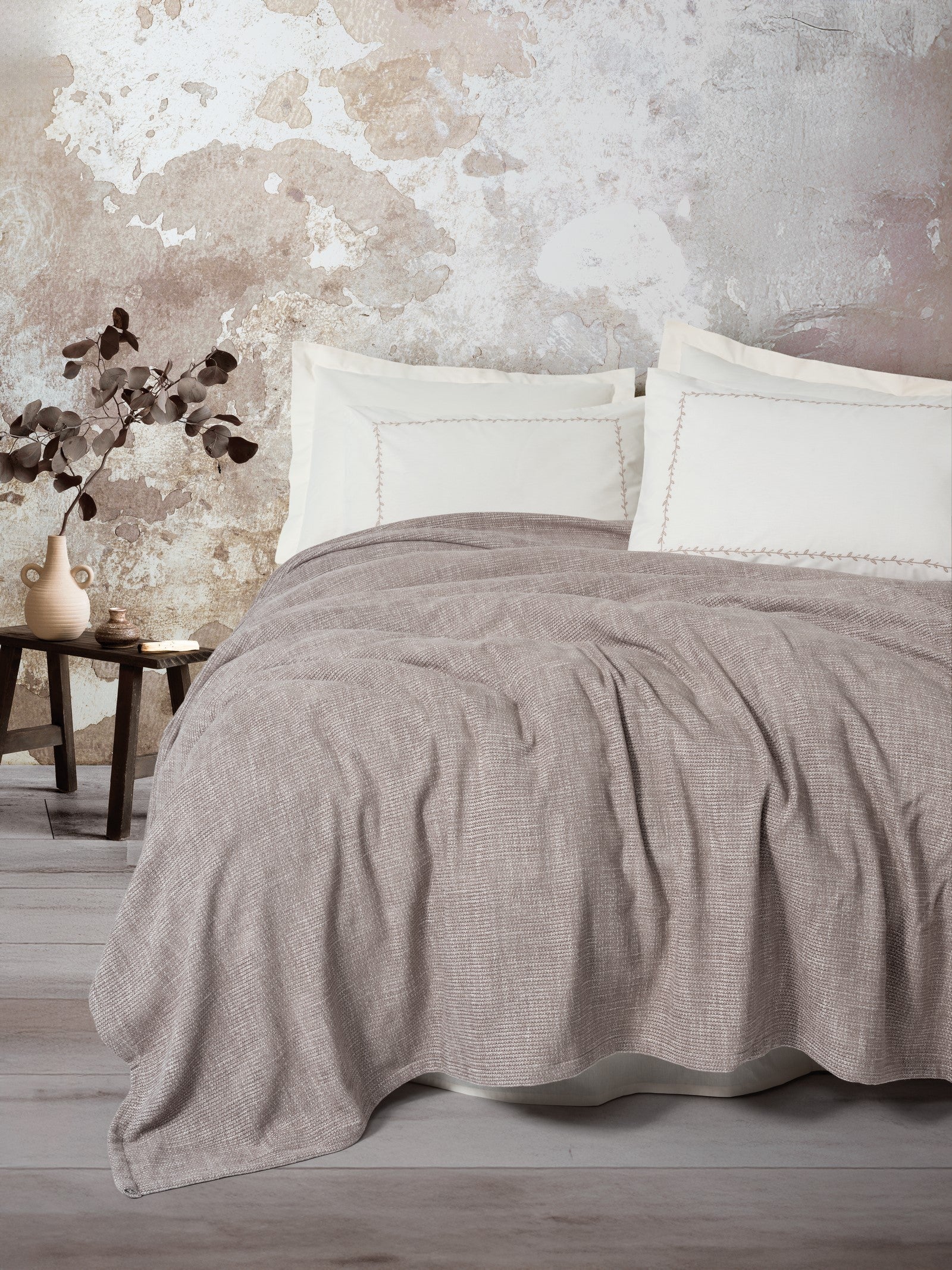 Cotton Box Embrova Chenille Double Bedspread/Pique Set Loom Beige