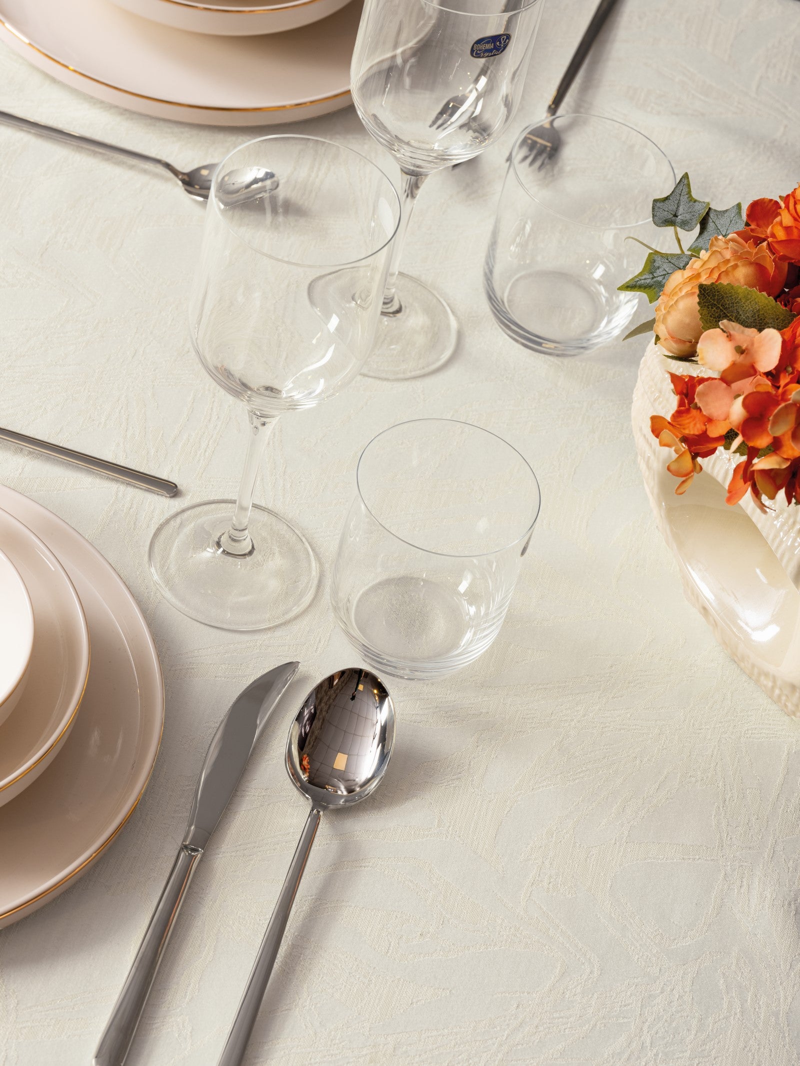 Cotton Box Jacquard Carefree Tablecloth Lavinia Cream 155x220