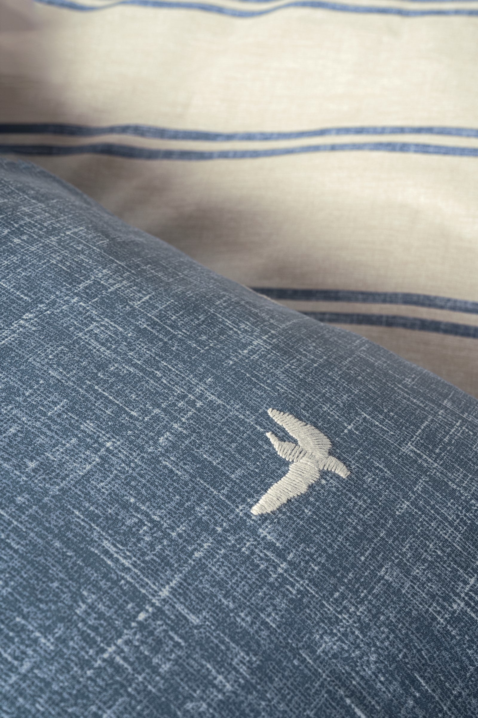 Комплект постельного белья Cotton Box Klein из ранфорса с вышивкой, темно-синий, Ceria