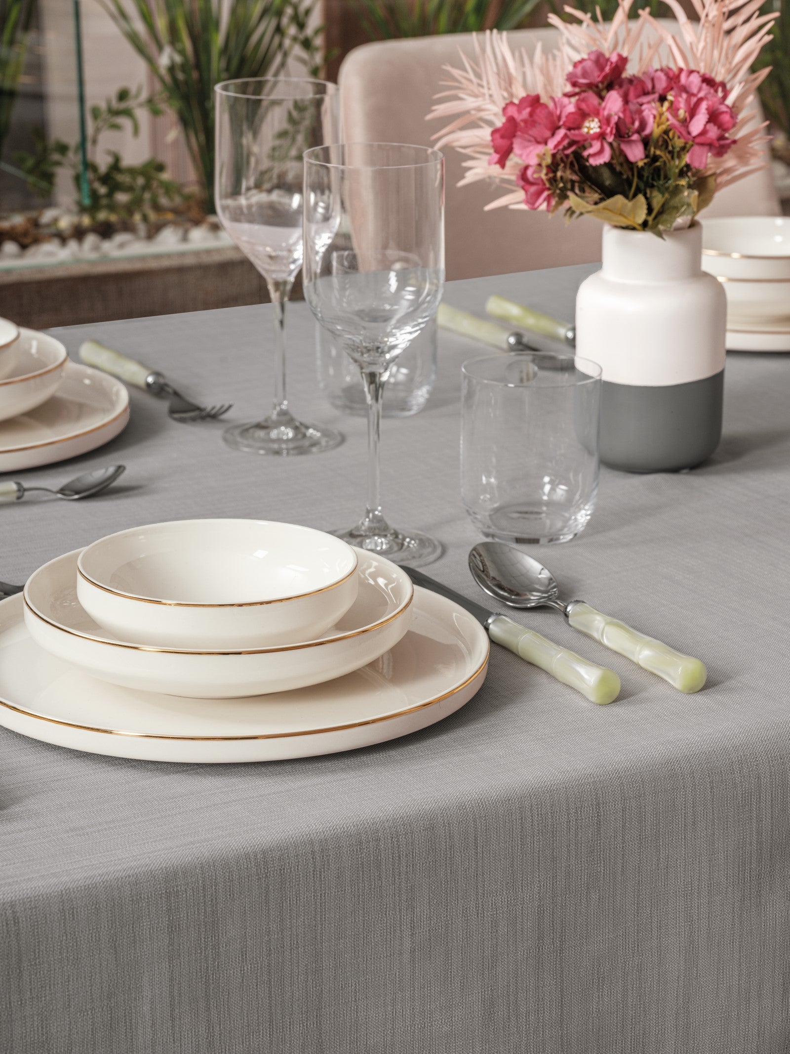 Cotton Box Plain Tablecloth Gray 155x220