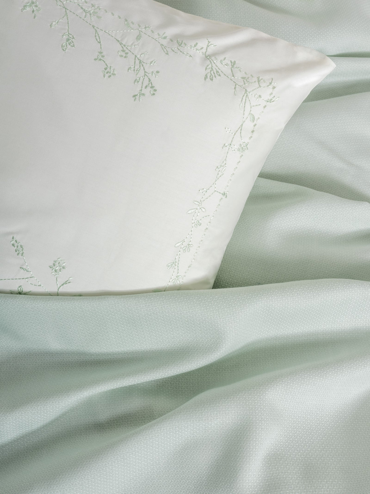 Cotton Box Serenity Bamboo Double Blanket Set Brisa Mint