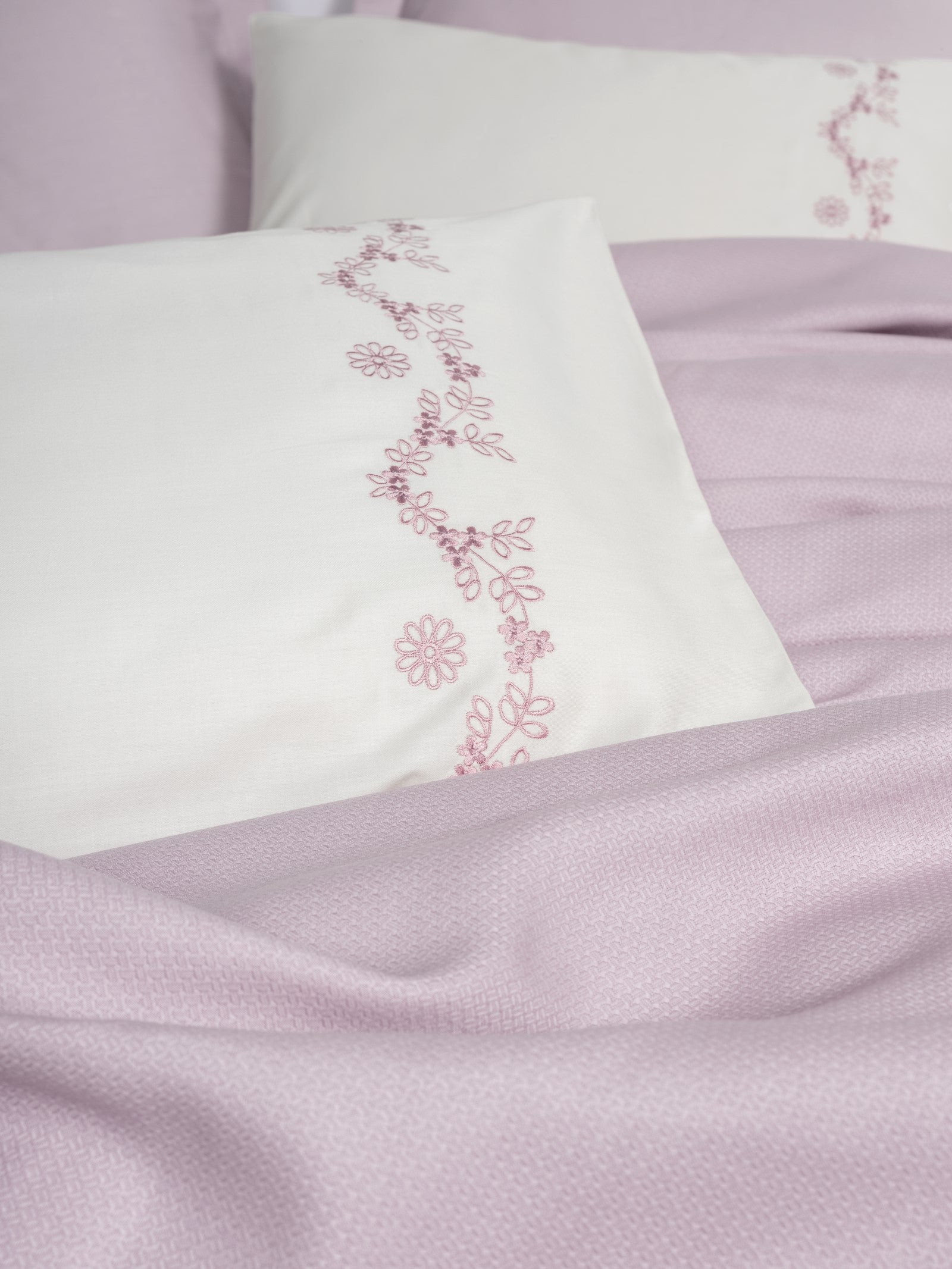 Комплект двуспального постельного белья Cotton Box Serenity Bamboo Vaila Lila