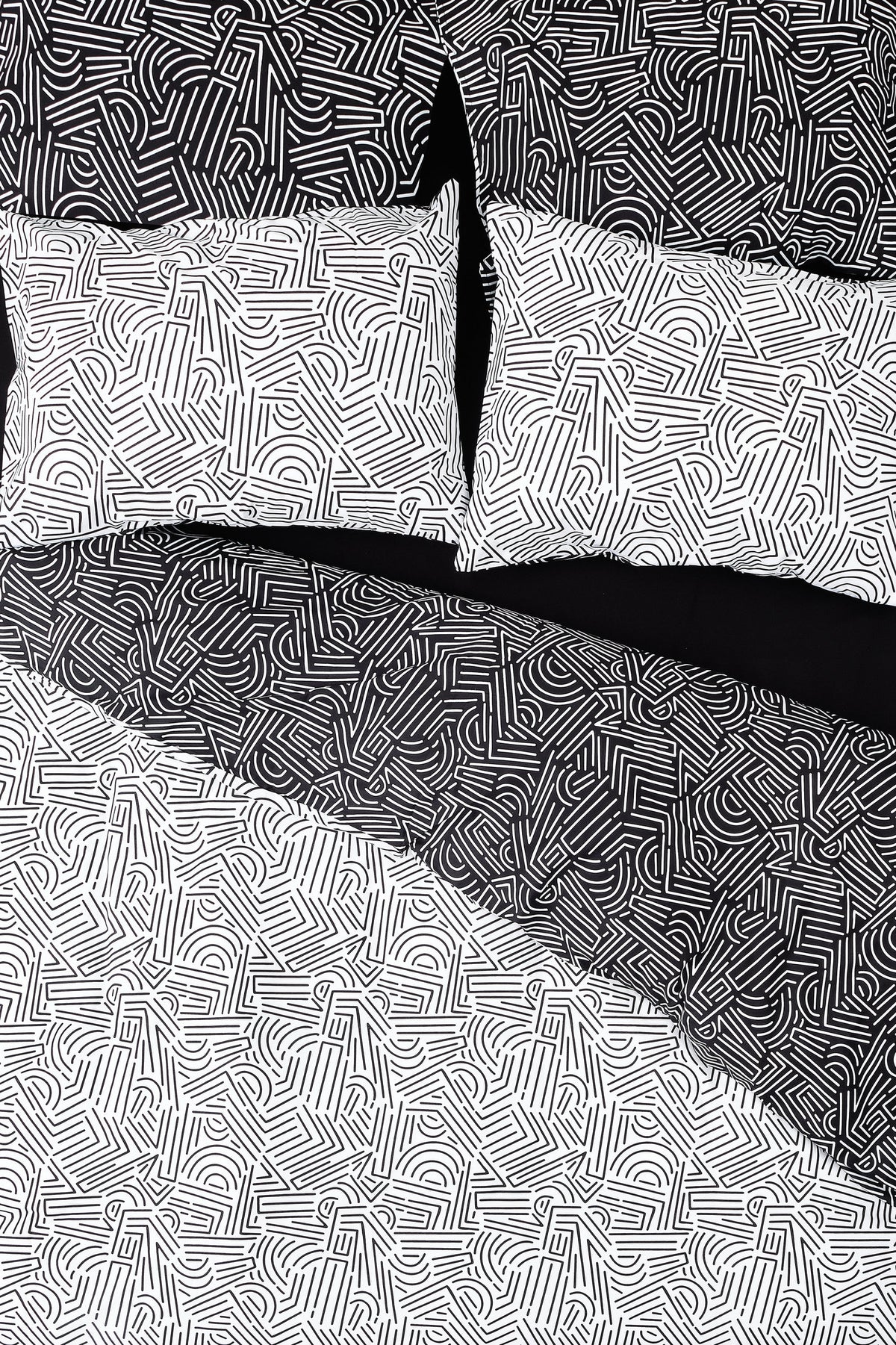 Cozy Home Mono Double Fitted Sheet Duvet Cover Set Maze Black