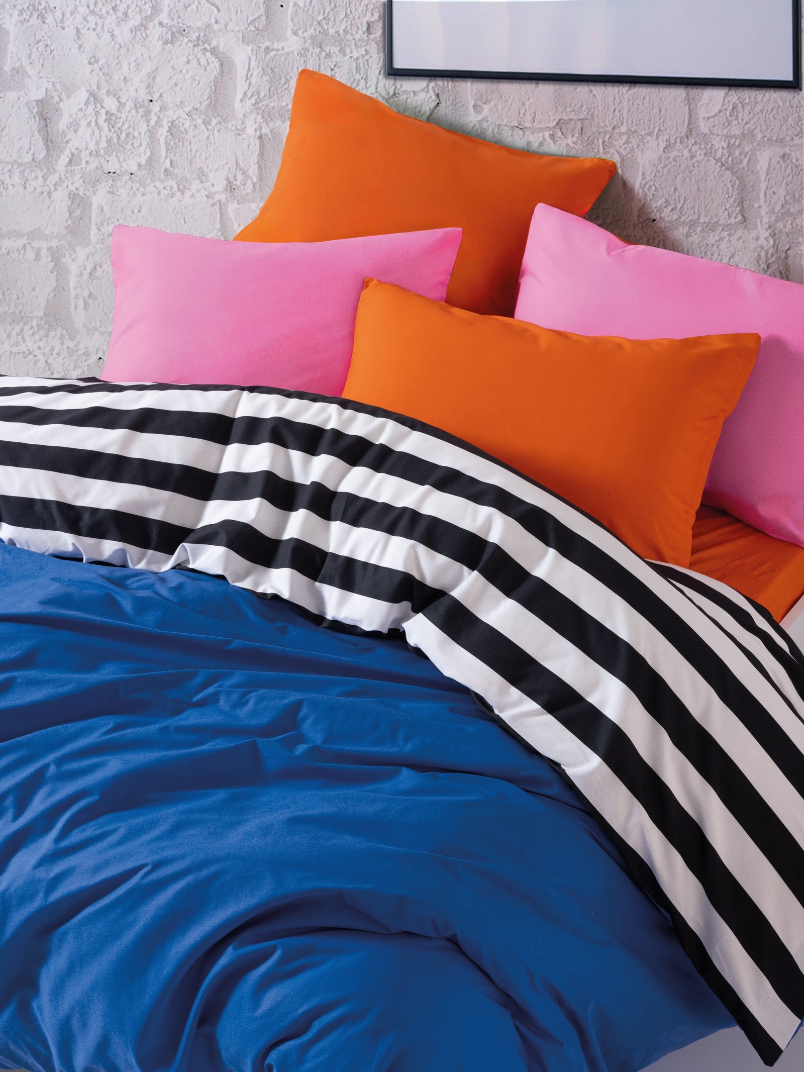 Комплект постельного белья Cozy Home Popping Colors с простыней на резинке, цвет Dusk Blue, 180x200