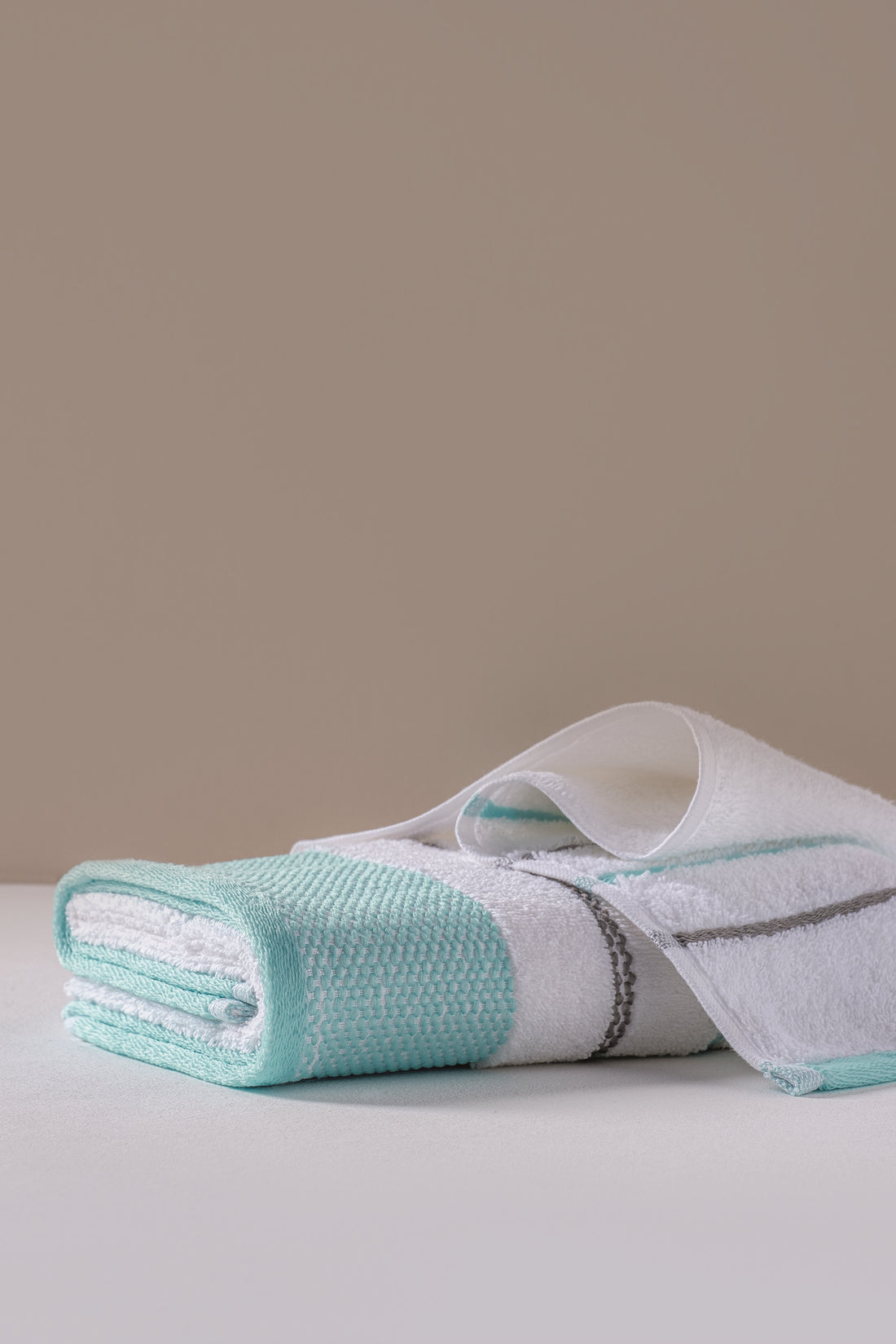 Cotton Box Set of 2 Dobby Towels Shiny Turquoise 50x90