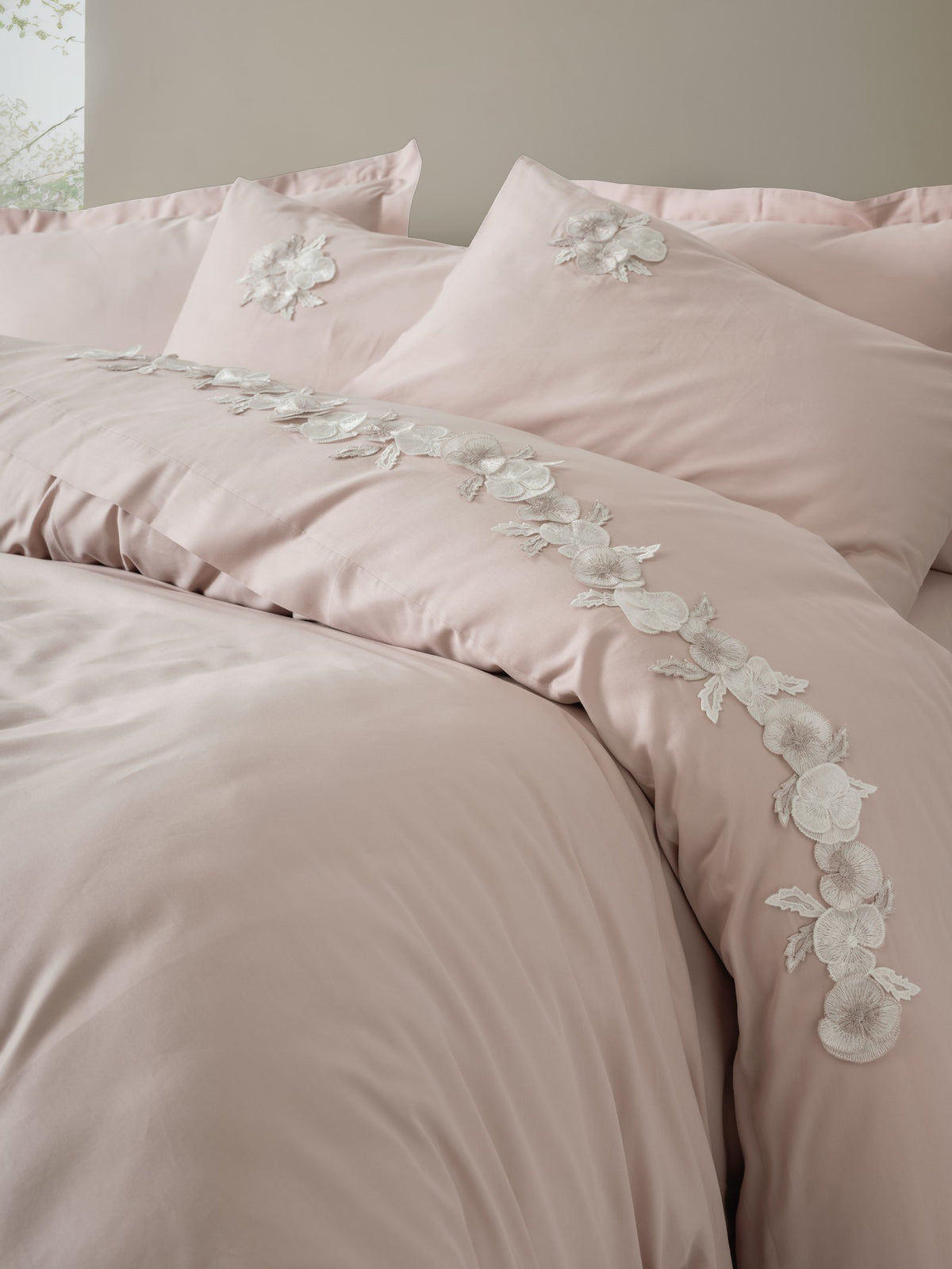 Cotton Box 3D Embroidered Sateen Double Duvet Cover Set Zena Lilac