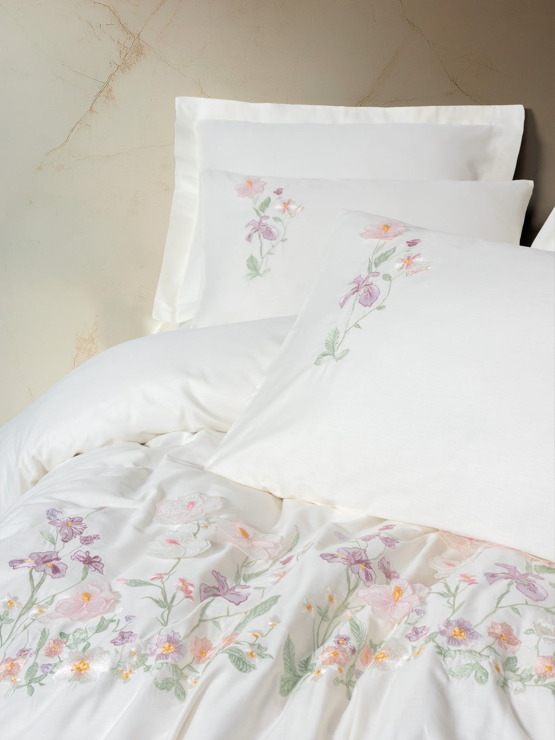 Cotton Box 3D Embroidered Satin Double Duvet Cover Set Zephy Ecru