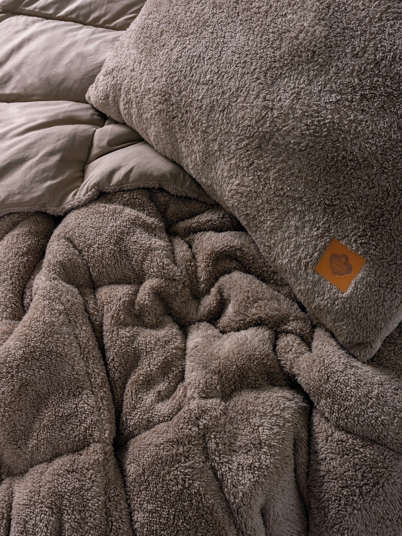 Комплект стеганого одеяла Cotton Box Double Plush, бежевый, 195x215 см