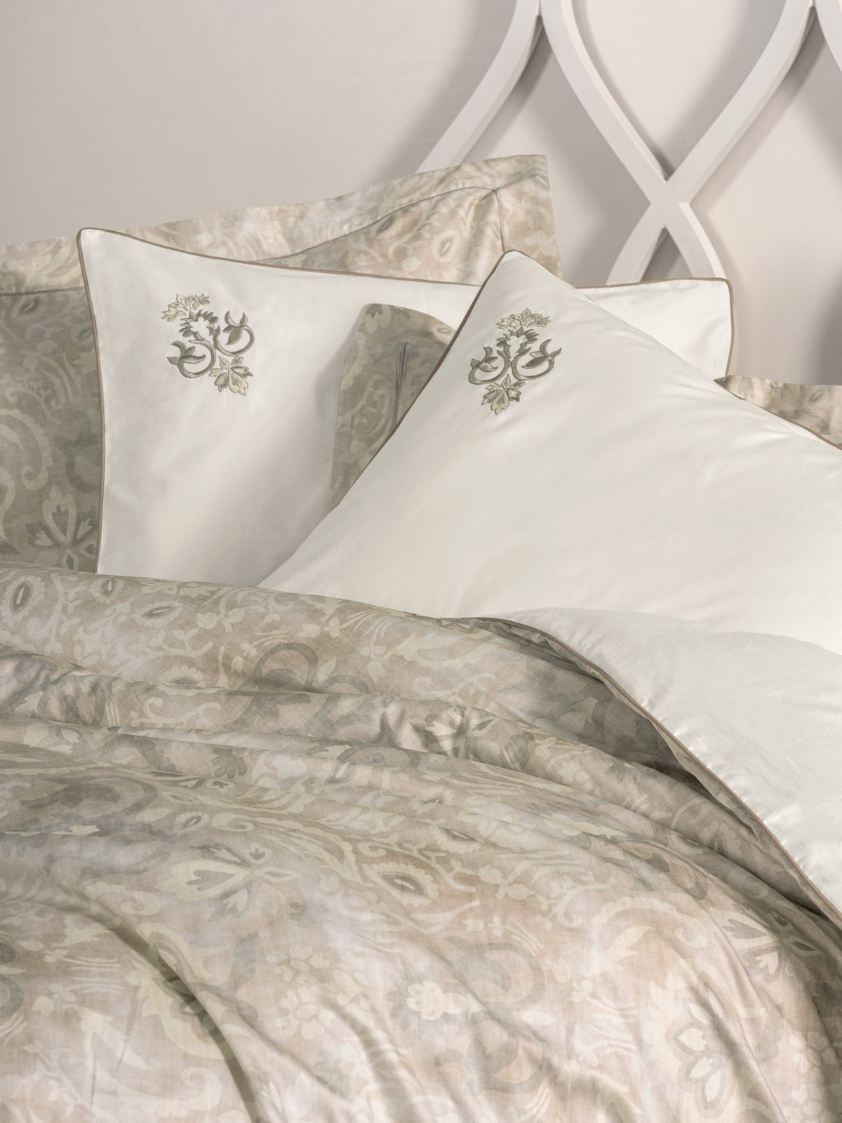 Комплект постельного белья Cotton Box Elite Satin Double Beatrix Beige