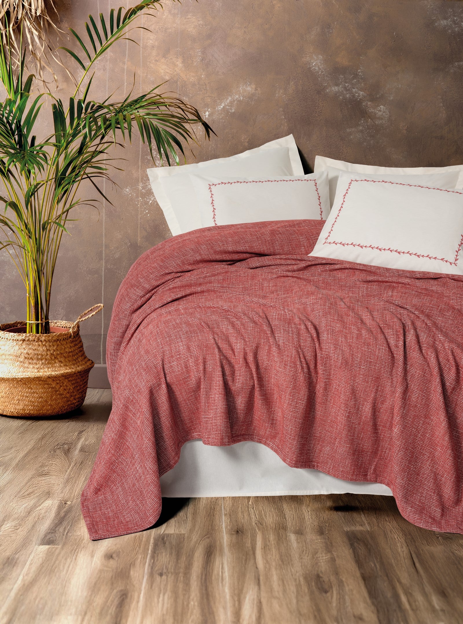 Cotton Box Embrova Chenille Double Bedspread/Pique Set Loom Claret Red