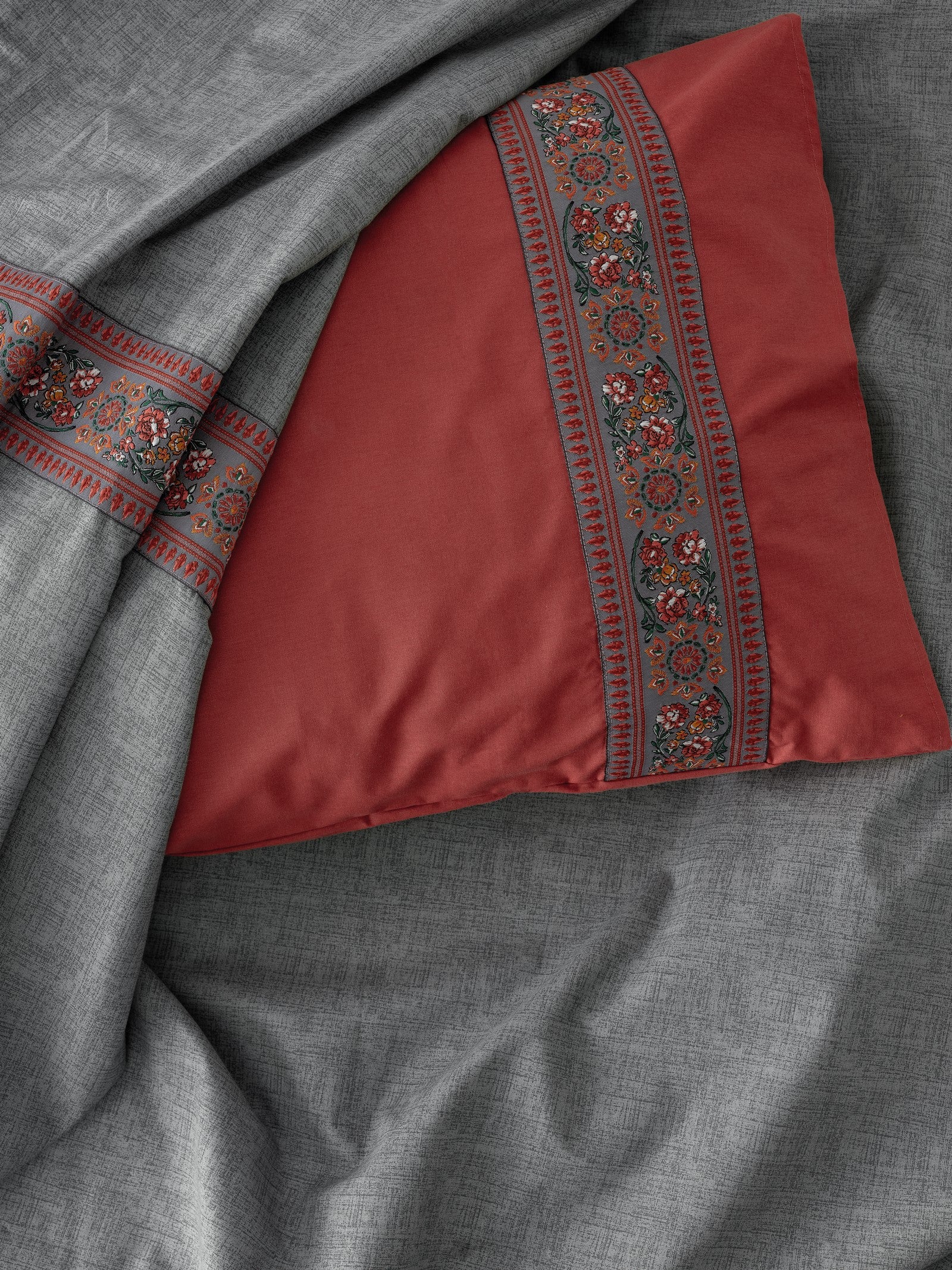 Cotton Box Folk Art Duvet Cover Set Double Felina Claret Red