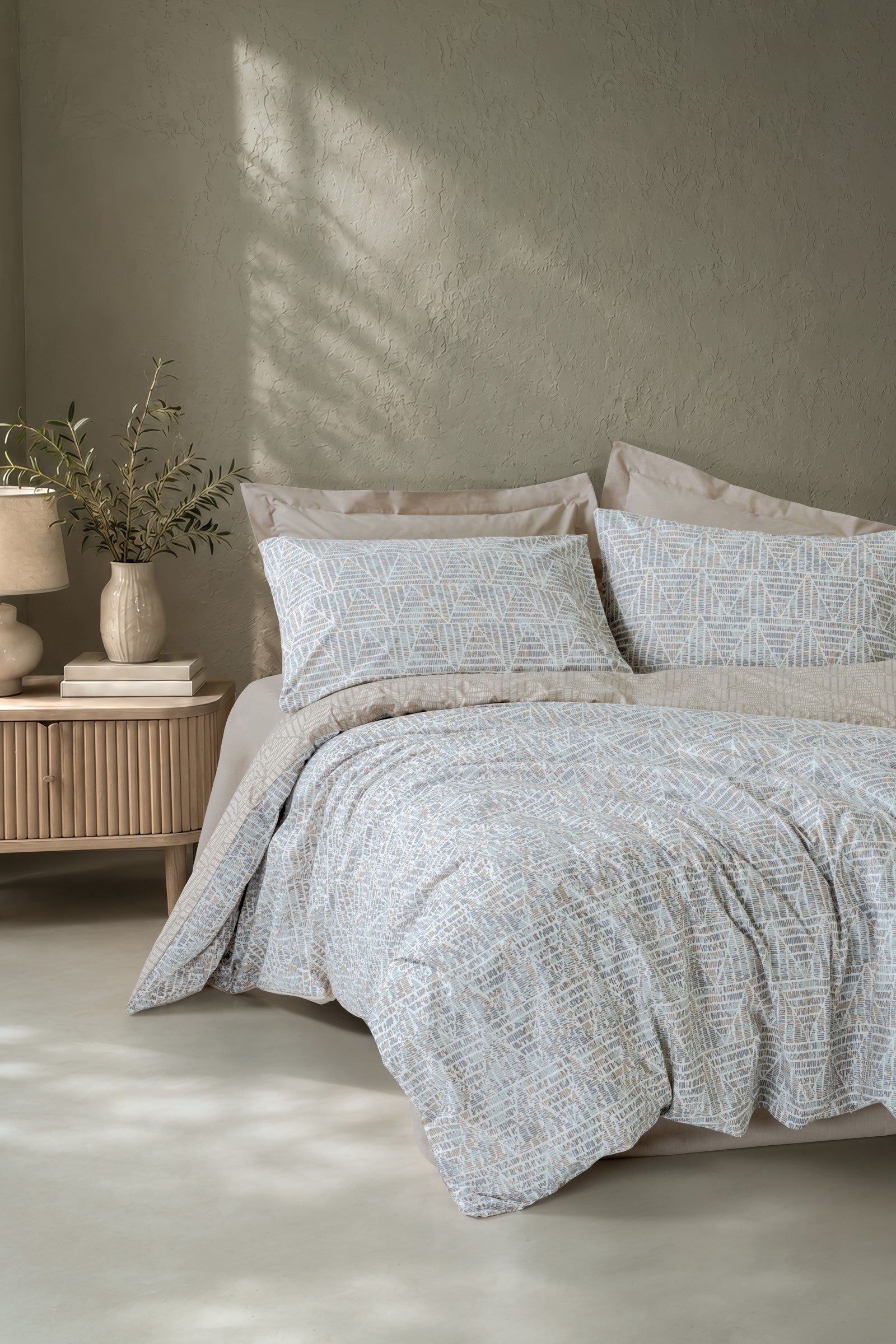 Cotton Box Minimal Çift Kişilik Lastikli Çarşaflı Nevresim Takımı Loom Bej