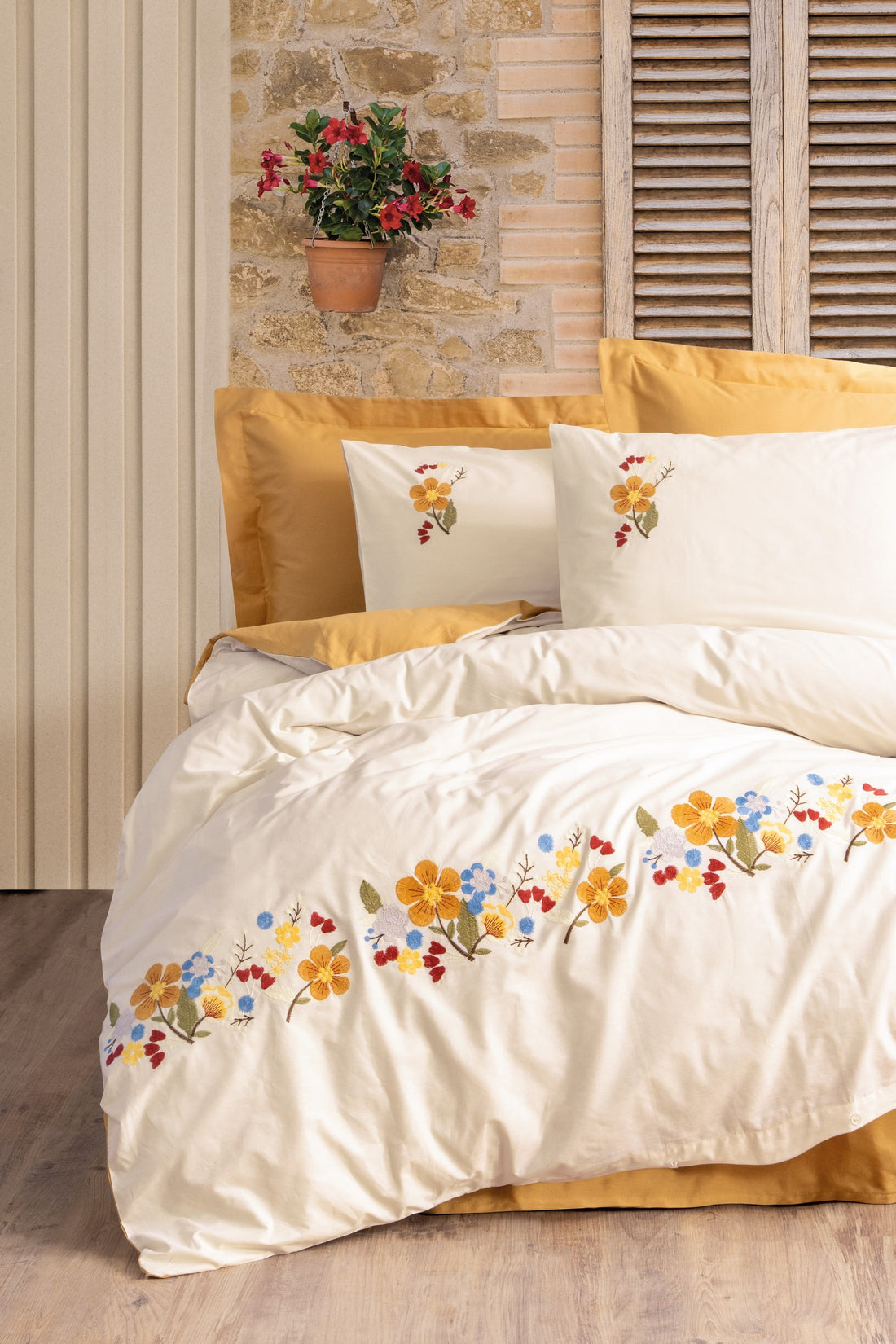 Cotton Box Embroidered Ranforce Double Duvet Cover Set Cotton Mustard