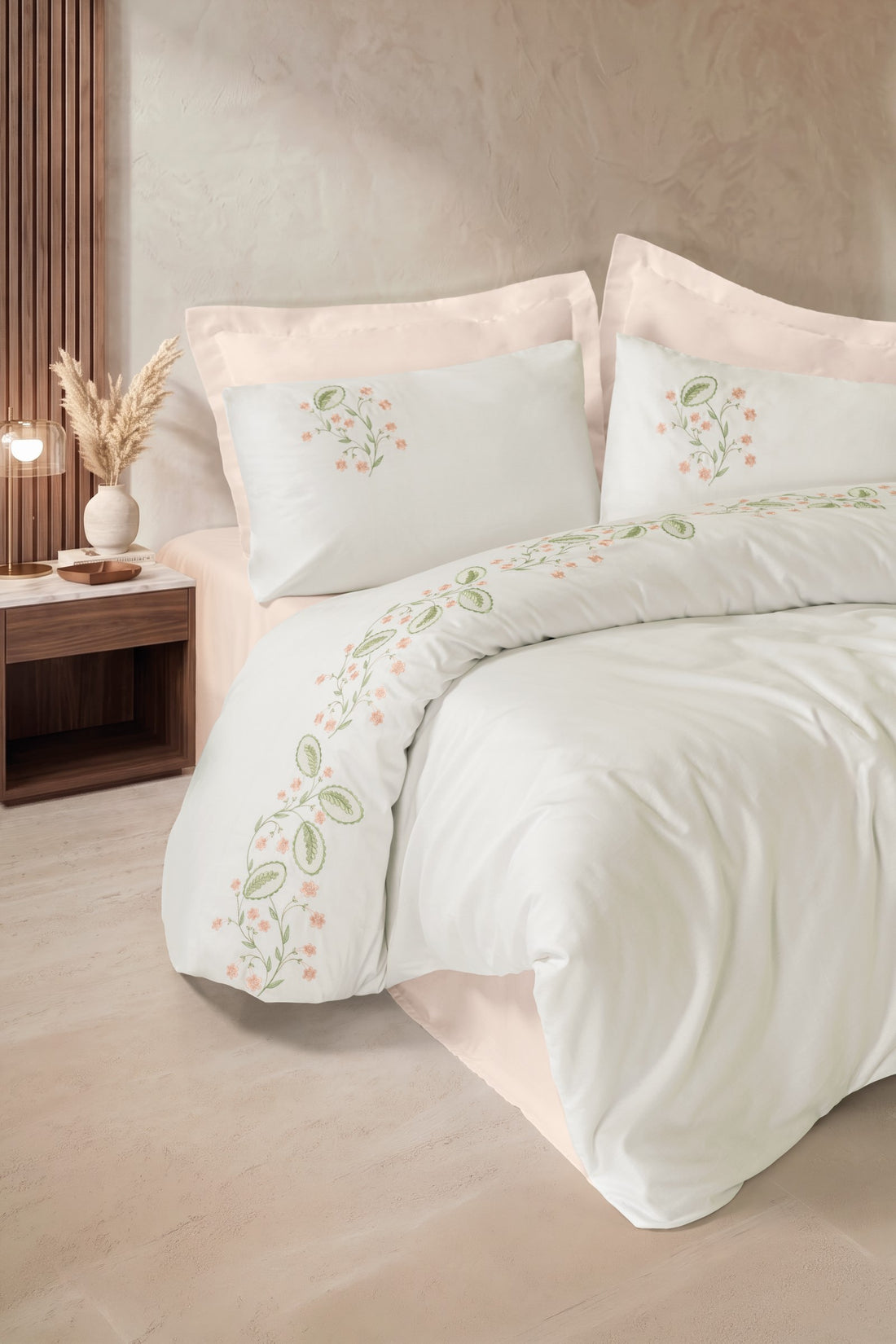 Cotton Box Nakışlı Saten Çift Kişilik Nevresim Takımı Fleurine Somon