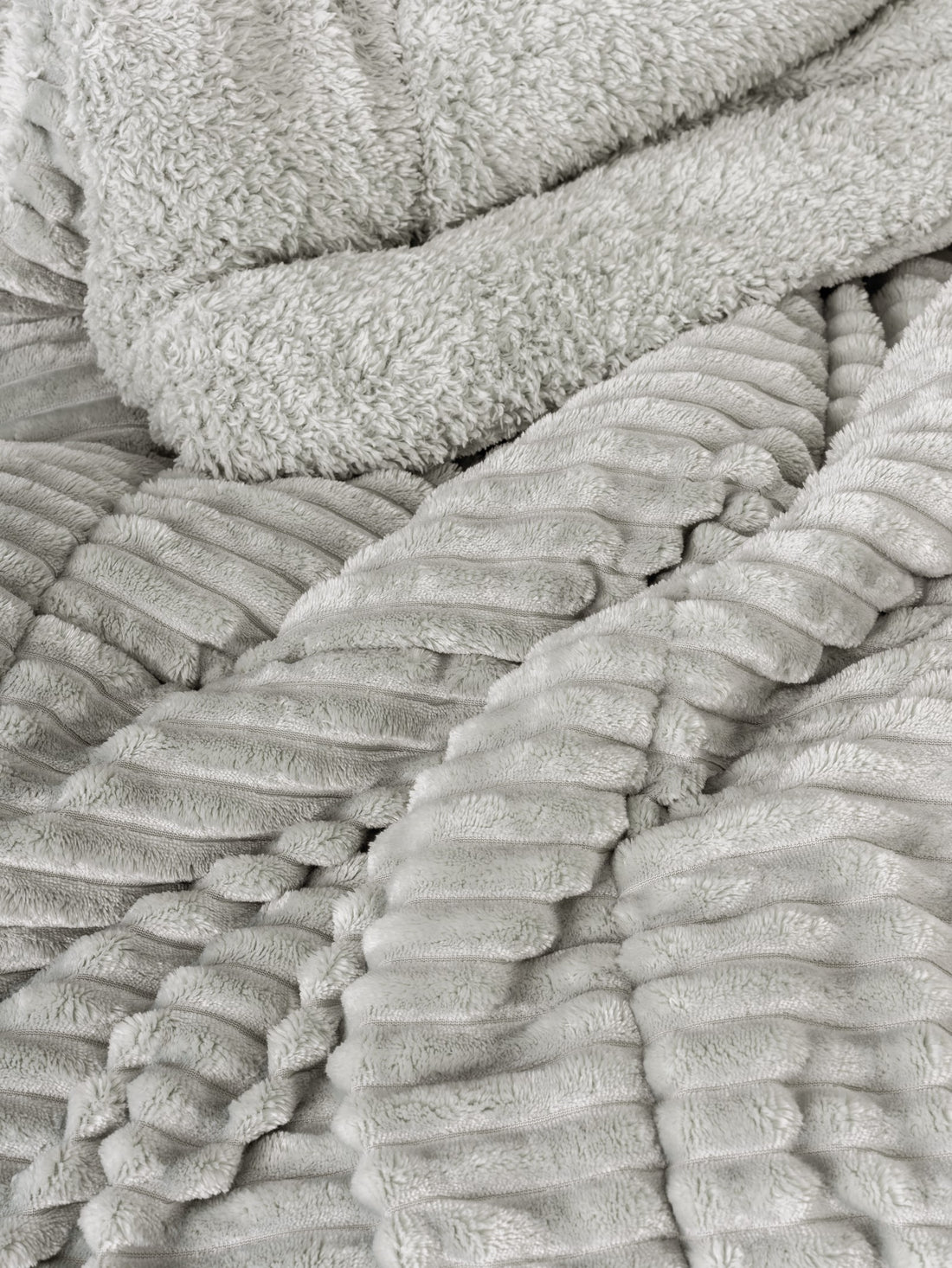 Cotton Box Wave Double Quilt Gray 195x215 cm