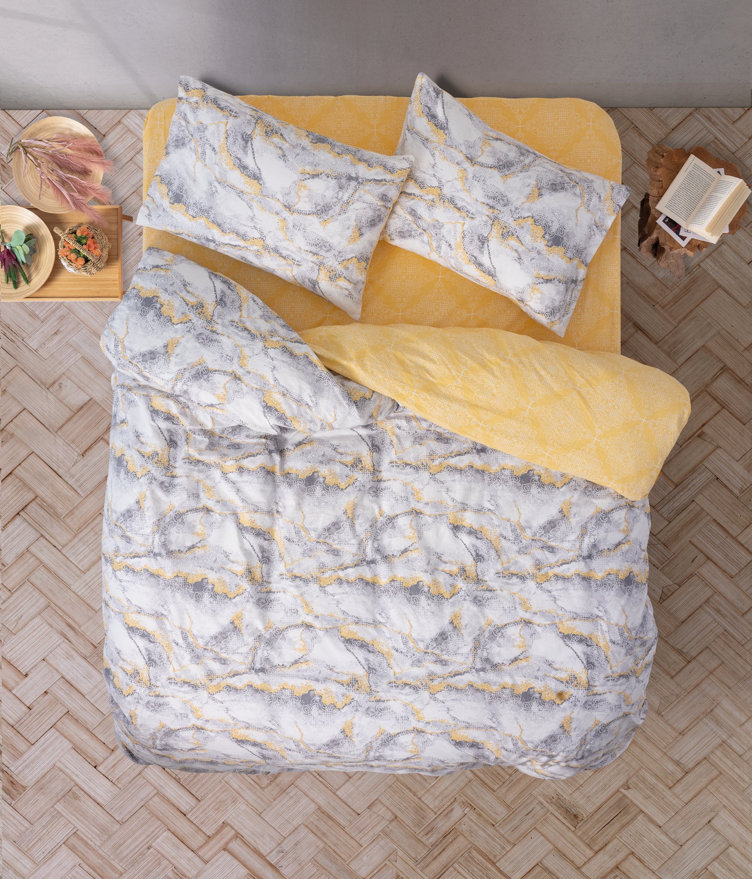 Cozy Home Double Duvet Cover Set with Elastic Sheets, Marble Yellow