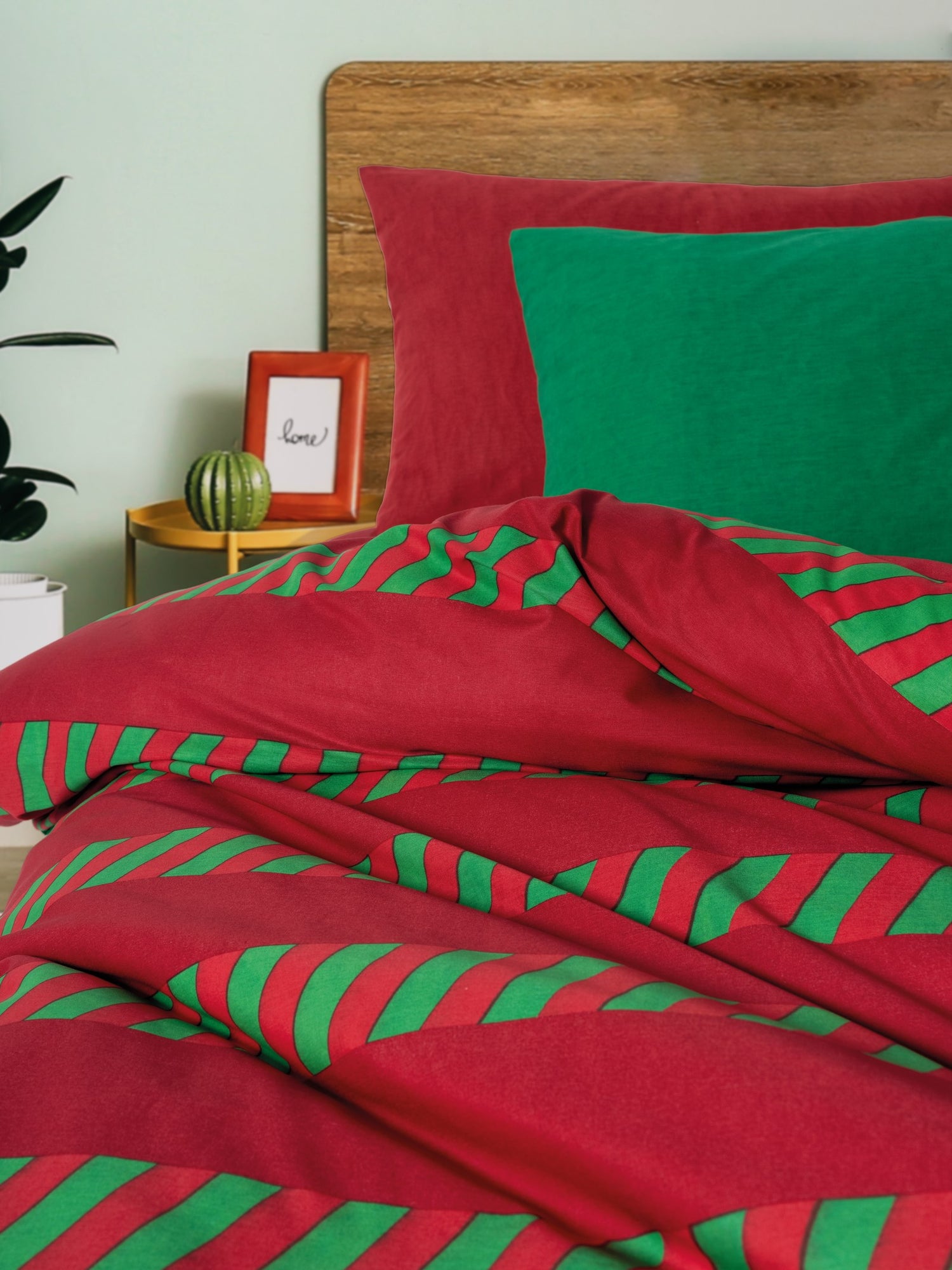 Cozy Home Festive Double Fitted Sheet Duvet Cover Set Holly Green