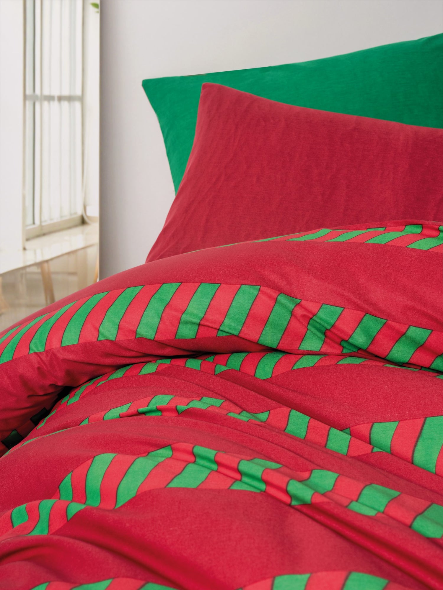 Cozy Home Festive Double Fitted Sheet Duvet Cover Set Holly Green