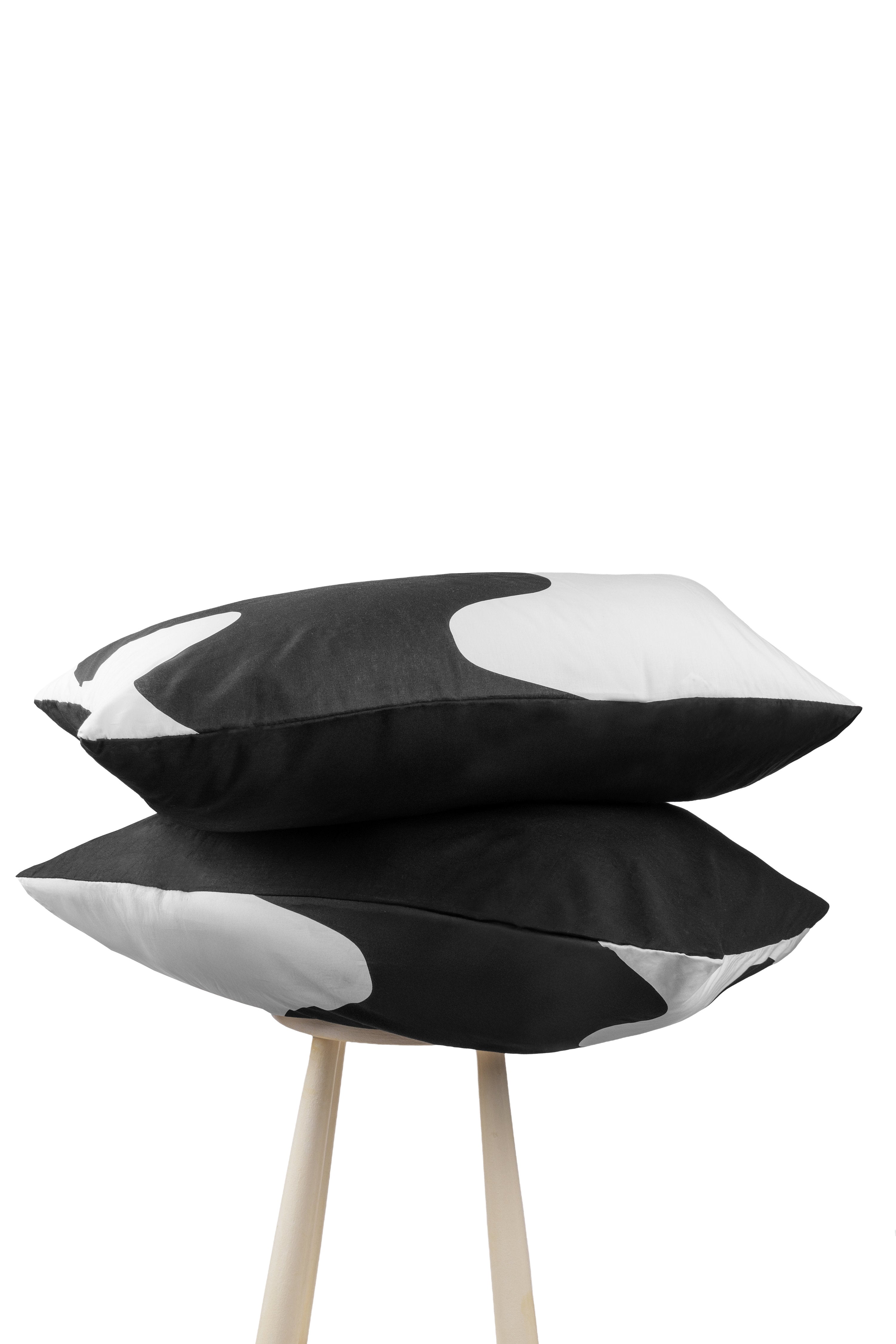 Cozy Home Mono Двусторонняя наволочка Flow Black 50x70